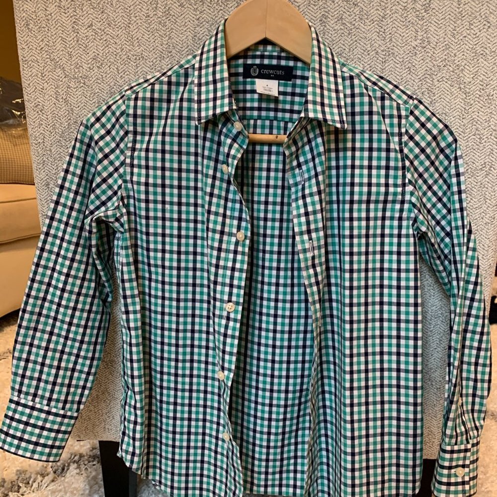 Crewcuts boys button up shirt. Size 8.